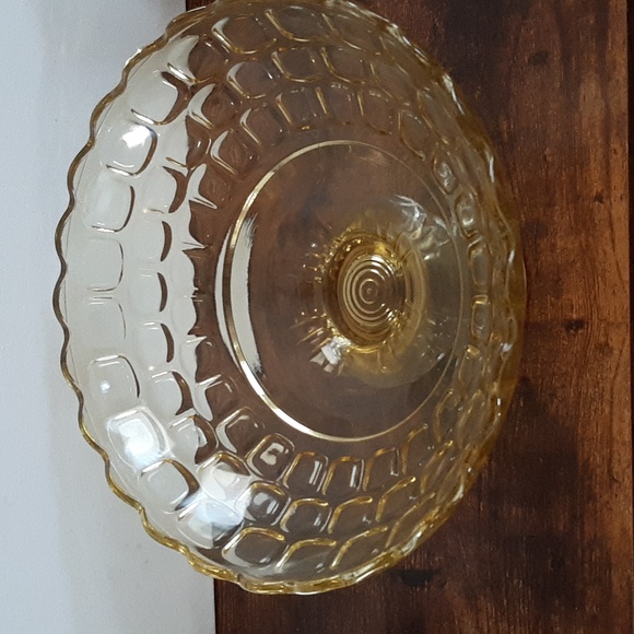 Vintage Yellow Federal Glass Yorktown Colonial Pressed Glass Cubed Compo… - Picture 4 of 12